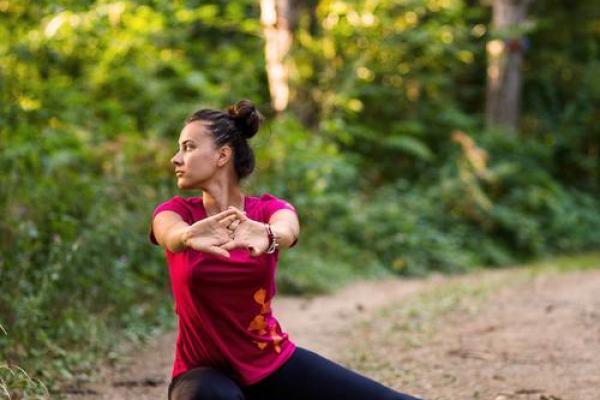 跳八字绳视频 跳八字绳视频