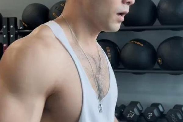 男人长胸毛从算命上看代表啥