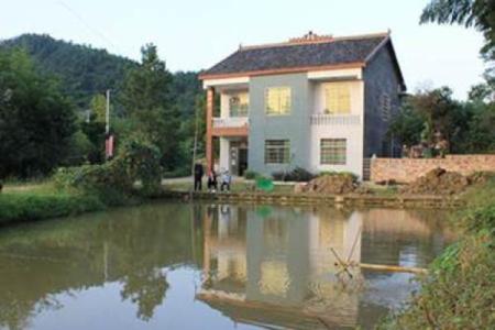 房子西边见水风水好吗