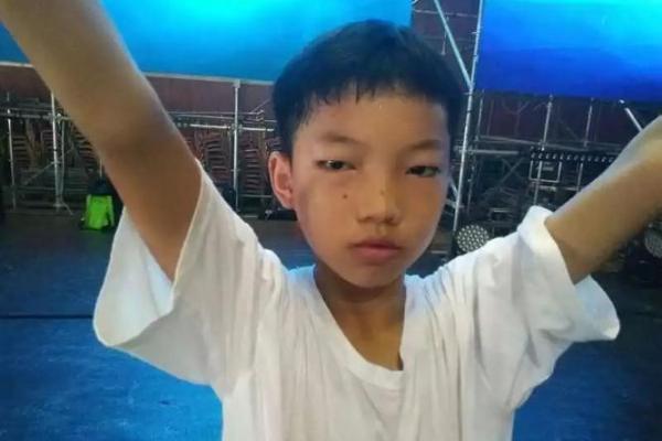 王成龙八字详批：命运早知道，事业财运健康，婚姻家庭全解析