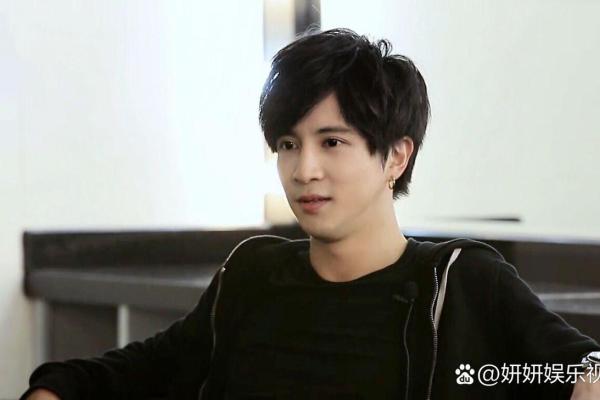 薛之谦高磊鑫星座配对 爱情让人伤感