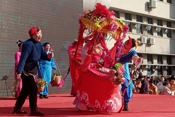 中国传统民俗活动有哪些是怎么庆祝的