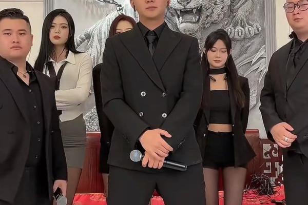 权志龙直播算命视频