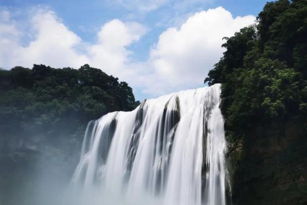 门口有瀑布风水 门口有瀑布风水