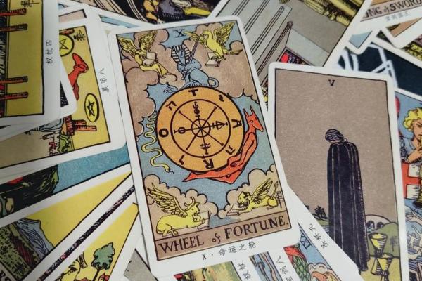 塔罗测试：下个月是你命运的转折点吗？