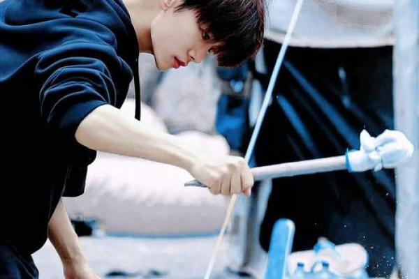 男孩八字带弓箭