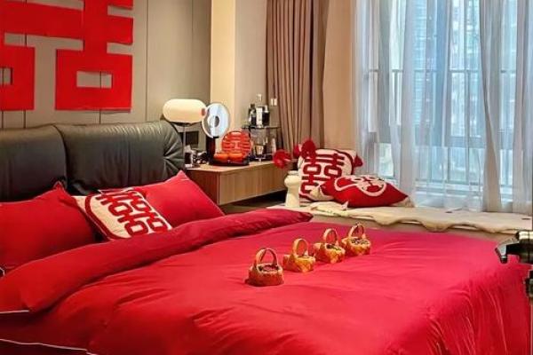 新人必看的结婚床风水禁忌 夫妻睡哪边才可以添丁旺财 新人必看的结婚床风水禁忌 夫妻睡哪边才可以添丁旺财